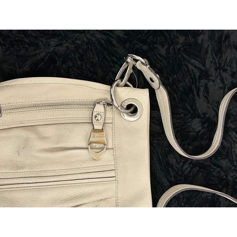 B Makowsky Beige Chartreuse Leather Crossbody Bag Silver Buckle and Keychain